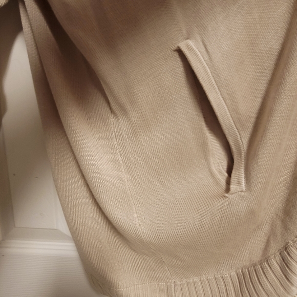 Women's Worthington Light-Khaki Color Cardigan, 3X NWT - Picture 3 of 7